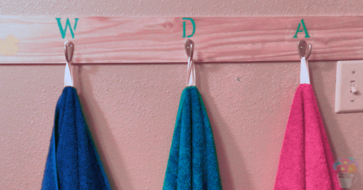 How to Add Loops to Bath Towels - Measuring Flower