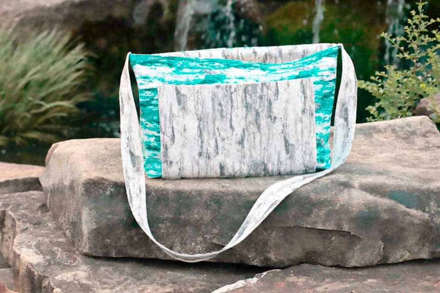 Easy DIY Messenger Bag Tutorial