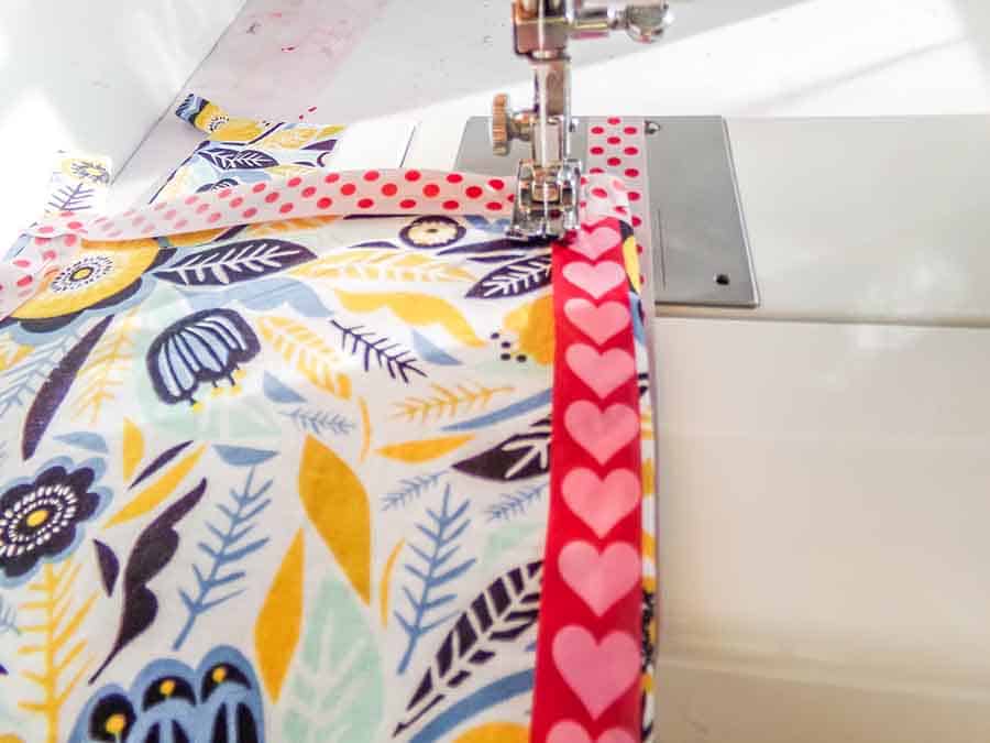 Sewing machine needle, Beginner sewing projects easy, Sewing hacks