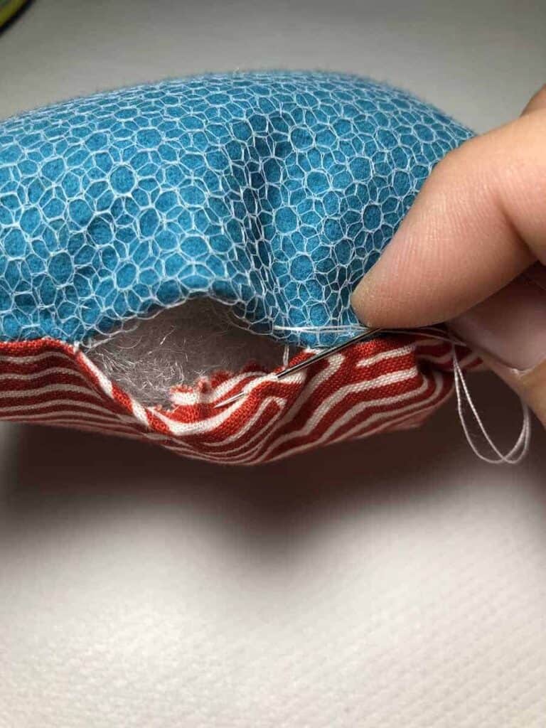 How To Hand Sew A Pillow Closed 