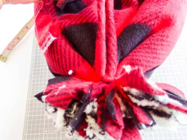 How To Make A NoSew Fleece Hat