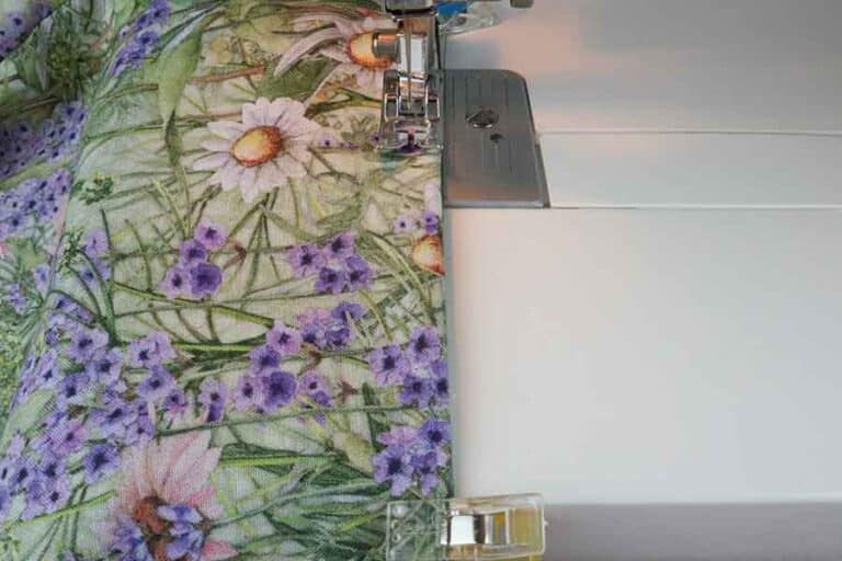 How To Sew A KitchenAid Stand Mixer Cover With Free Sewing Pattern