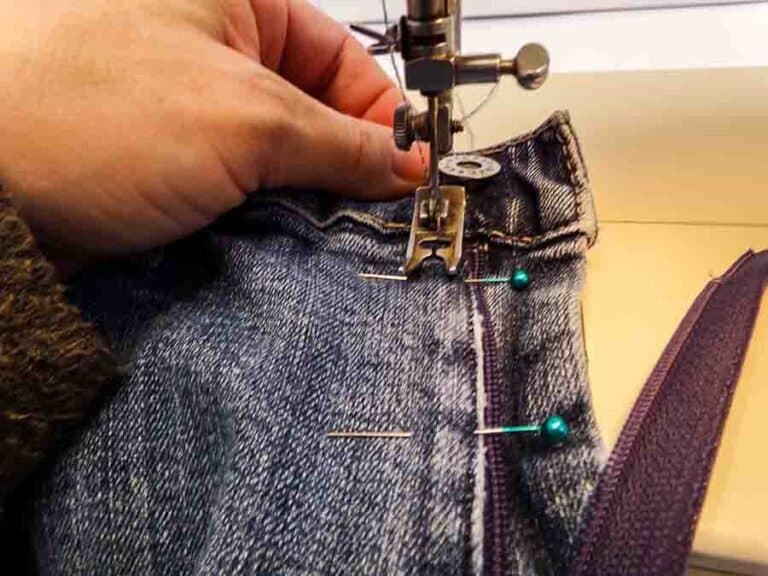 How To Easily Replace A Zipper On Jeans