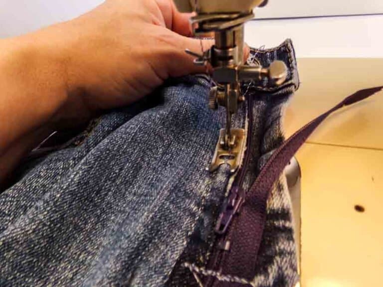 How To Easily Replace A Zipper On Jeans