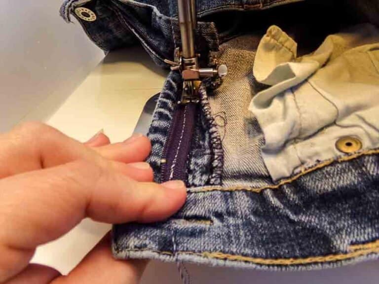 How To Easily Replace A Zipper On Jeans