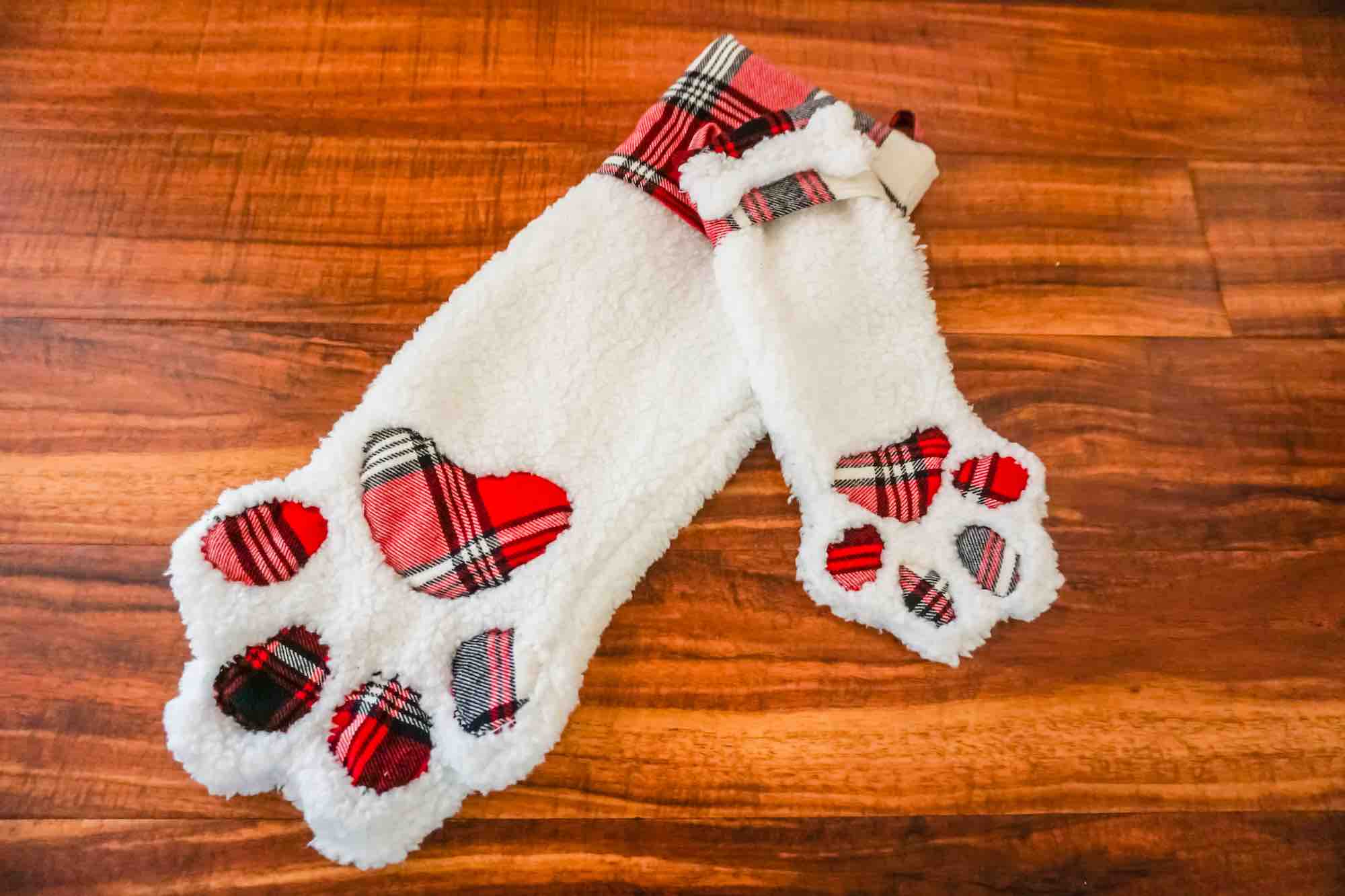 Pet Stocking - Paw Stocking Pattern 1